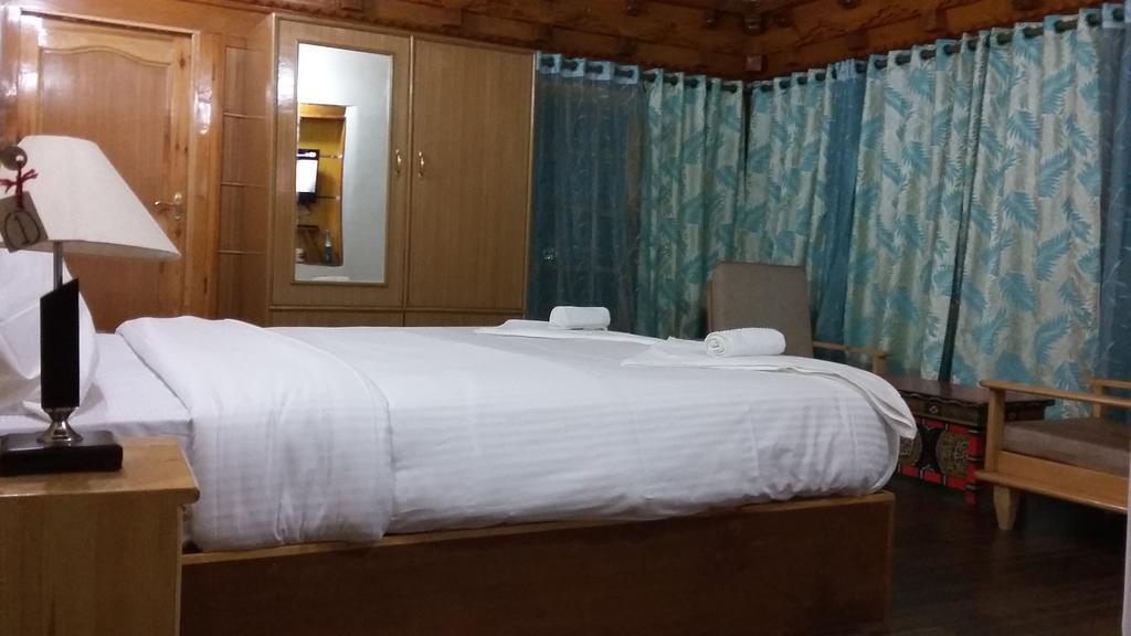 Shaolin Ladakh Hotel Leh Room photo